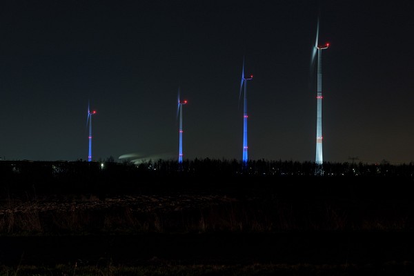Wind turbines BMW Group plant Leipzig at night