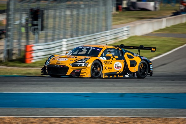 Audi R8 LMS #1 (B-Quik Absolute Racing)