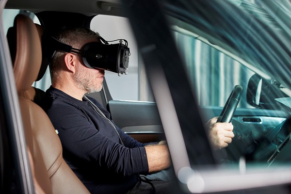 Volvo Cars “ultimate driving simulator” uses latest gaming technology to develop safer cars