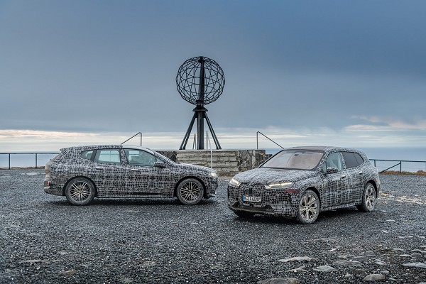 The first BMW iX: test drive to the north cape